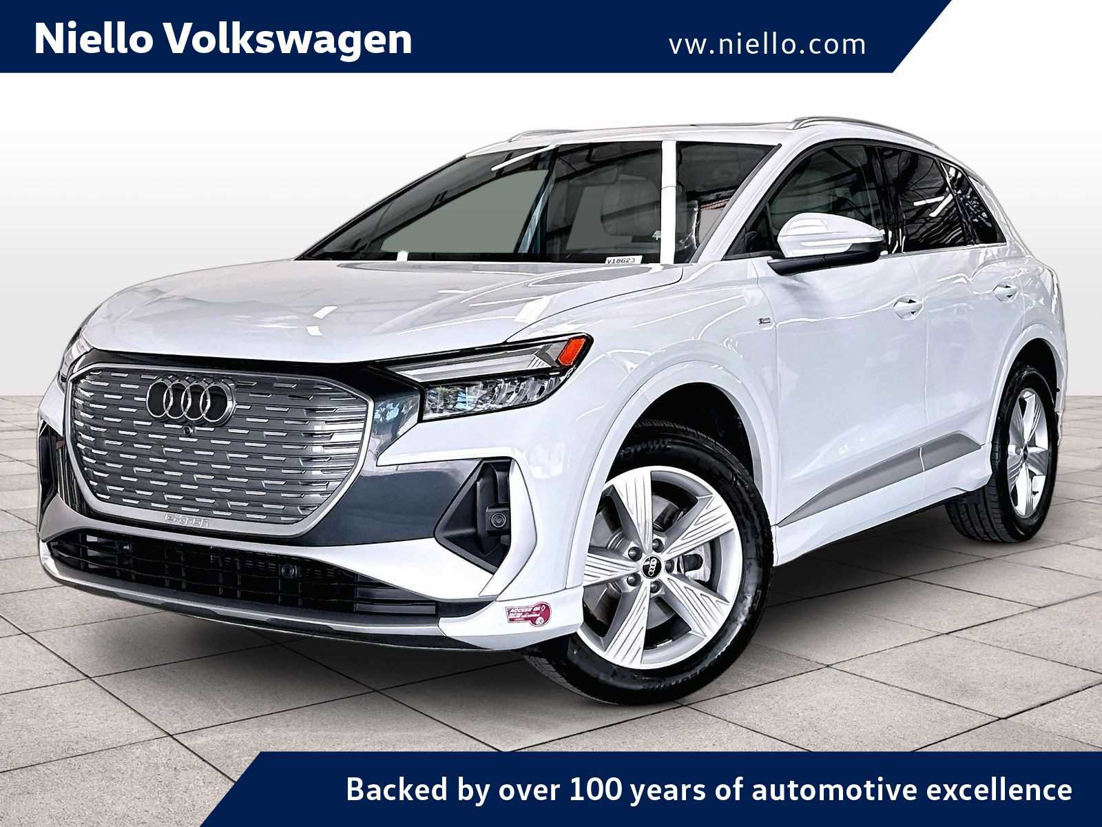 Used 2024 Audi Q4 e-tron Premium AWD/4WD image 1