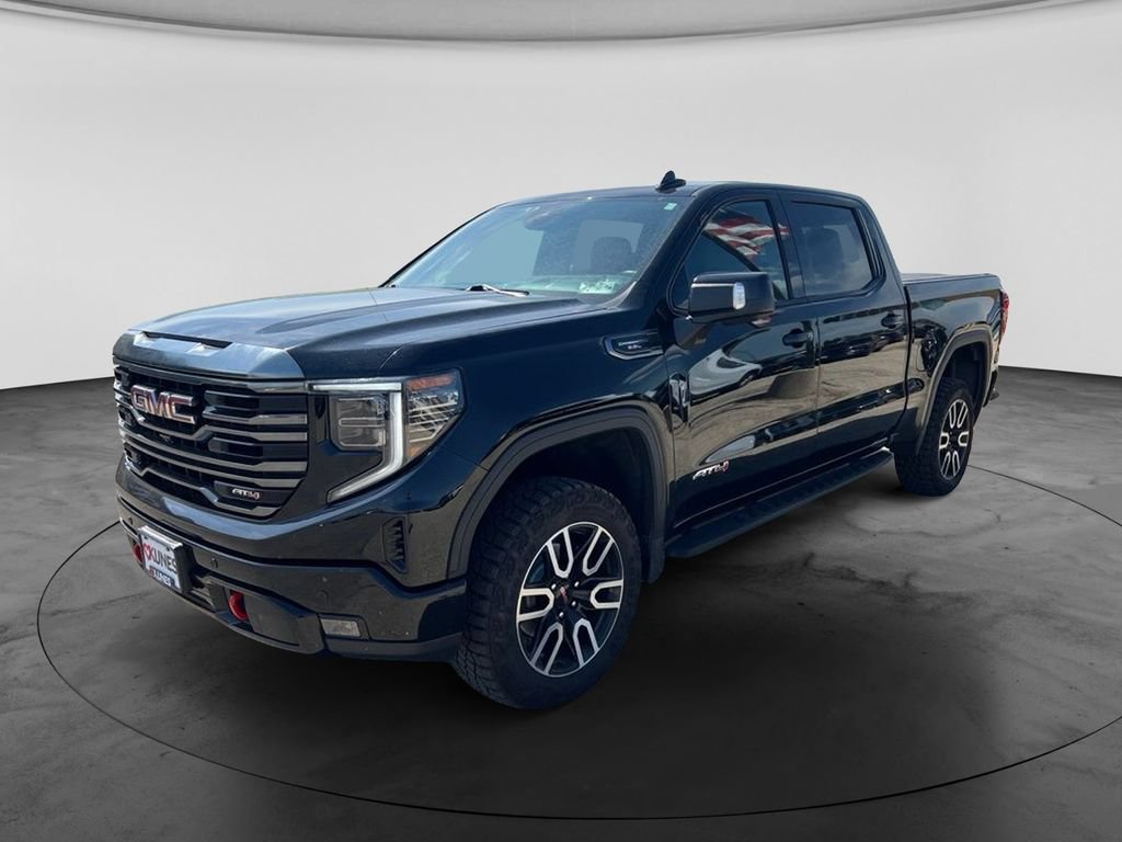 Used 2023 GMC Sierra 1500 AT4 w/ AT4 Premium Package AWD/4WD image 5