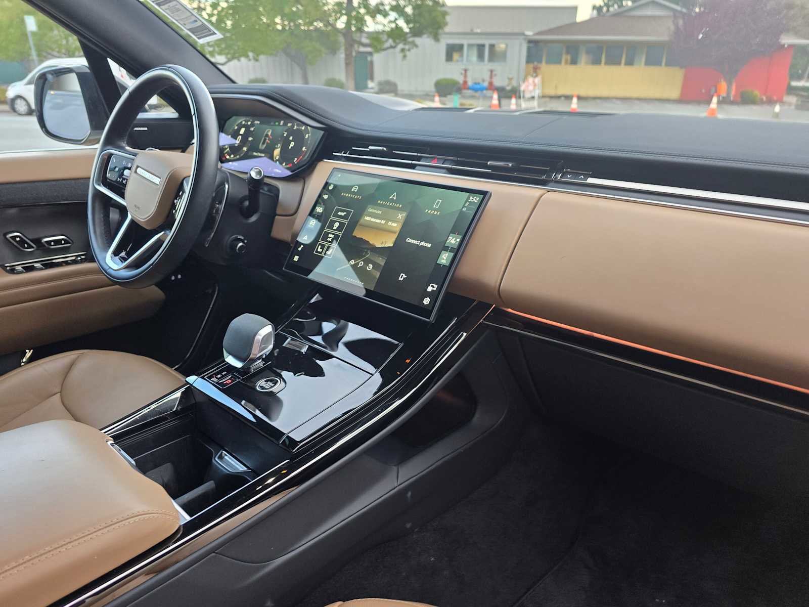 Certified 2025 Land Rover Range Rover Sport SE image 12