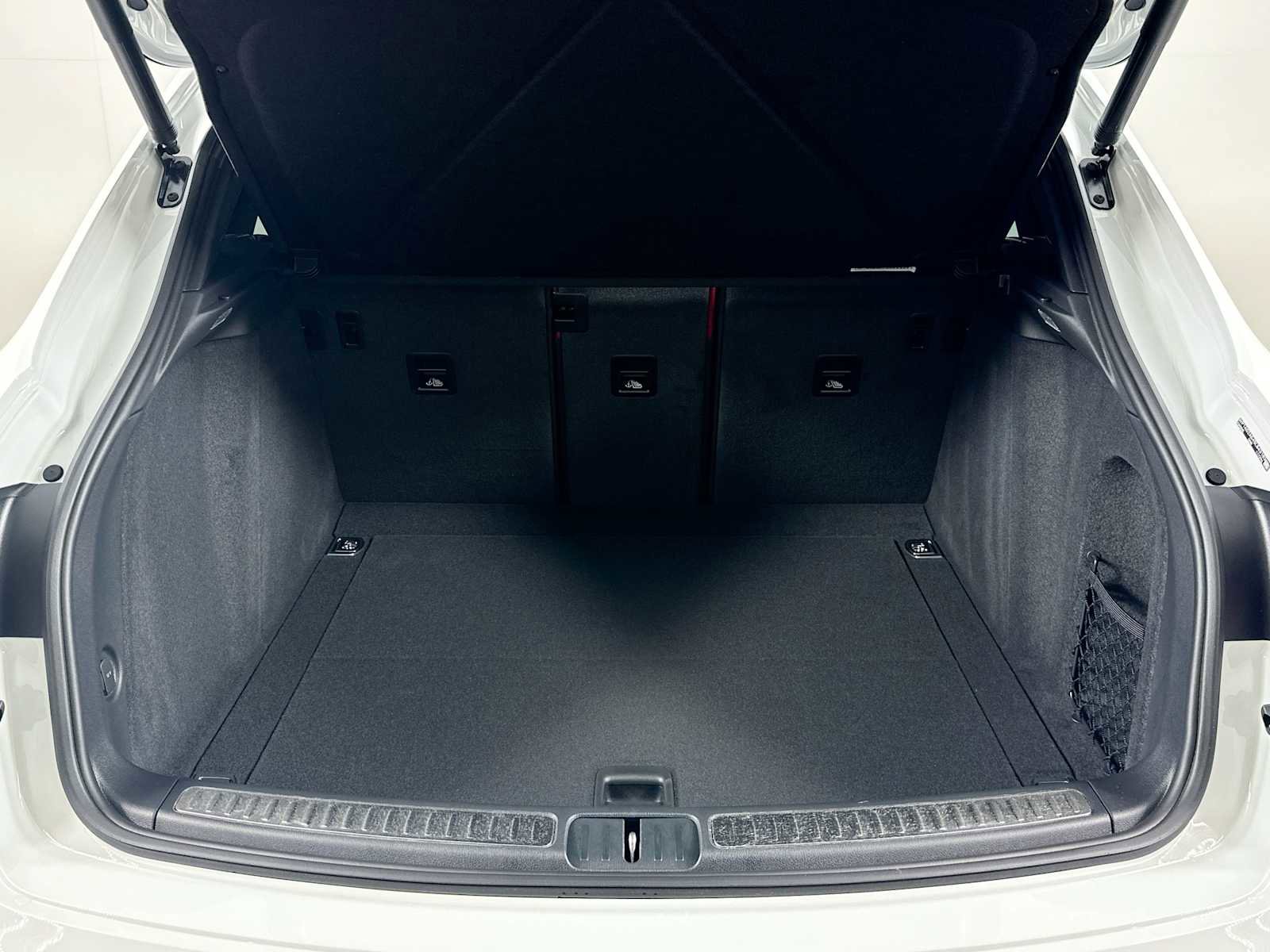 New 2025 Porsche Macan S image 27