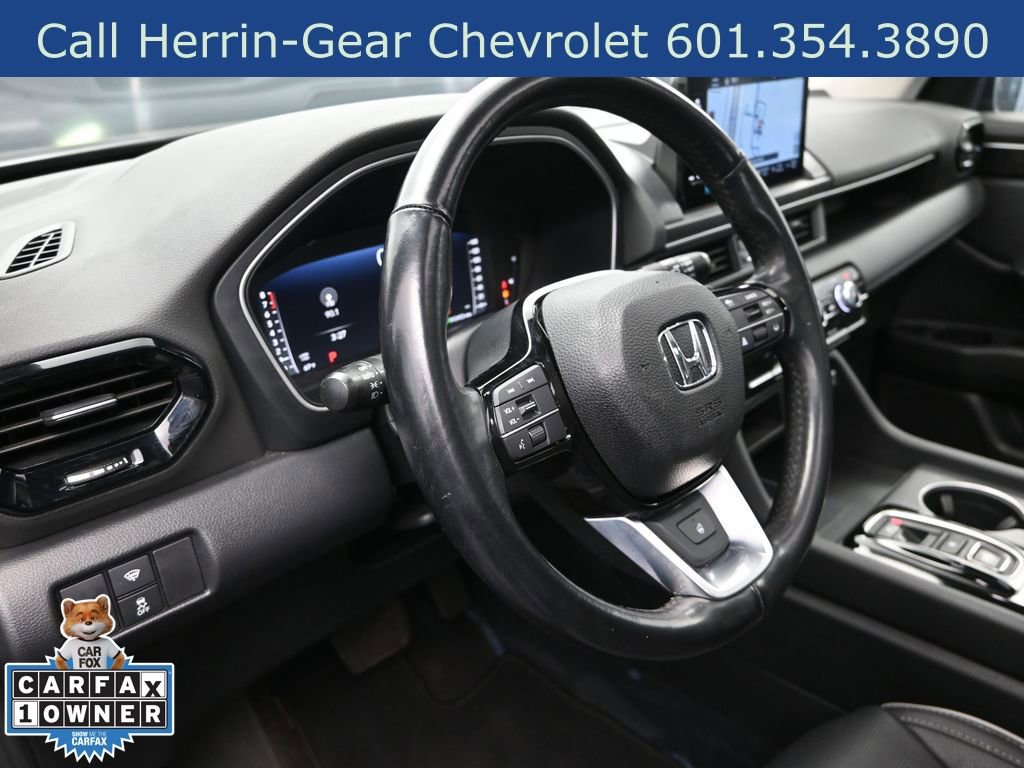 Used 2023 Honda Pilot Elite image 12