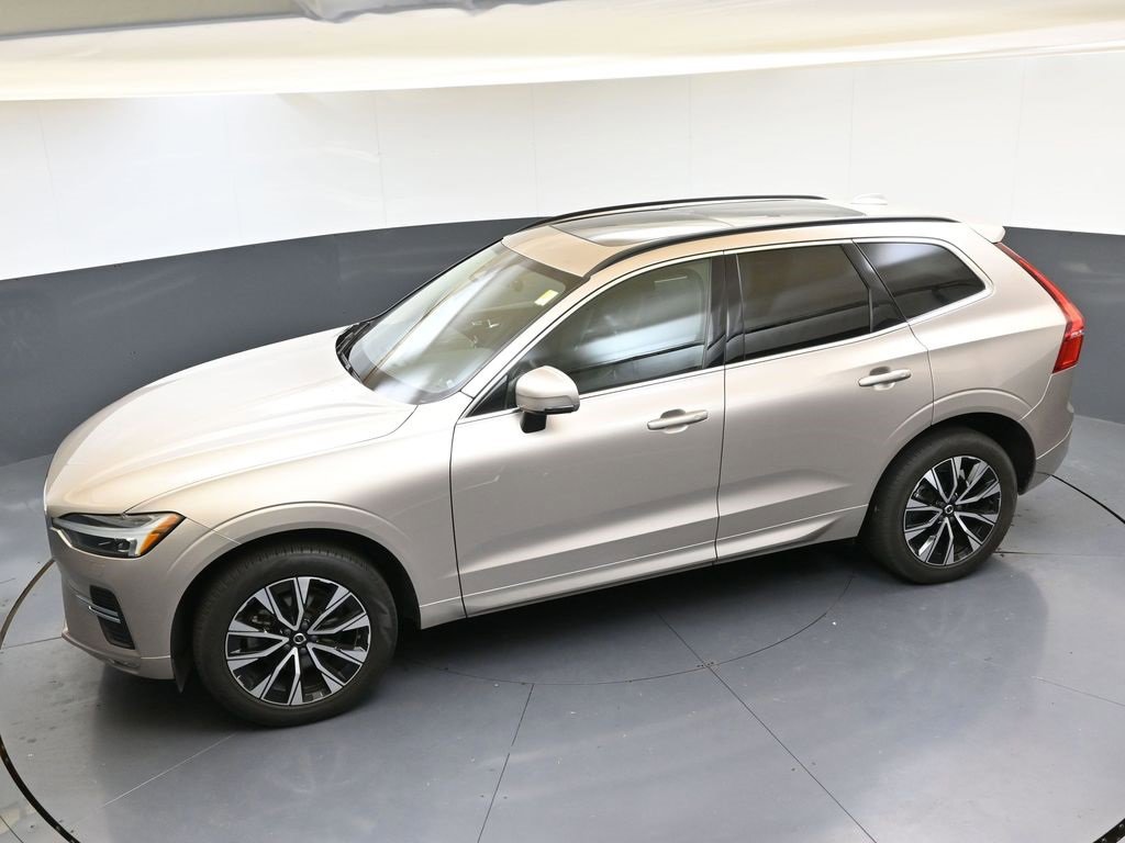 Certified 2023 Volvo XC60 B5 Core image 37