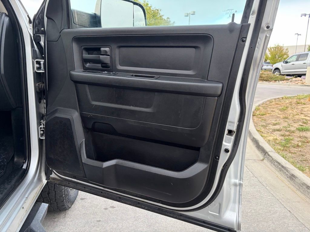 Used 2018 RAM 2500 Tradesman w/ Chrome Appearance Group AWD/4WD image 23