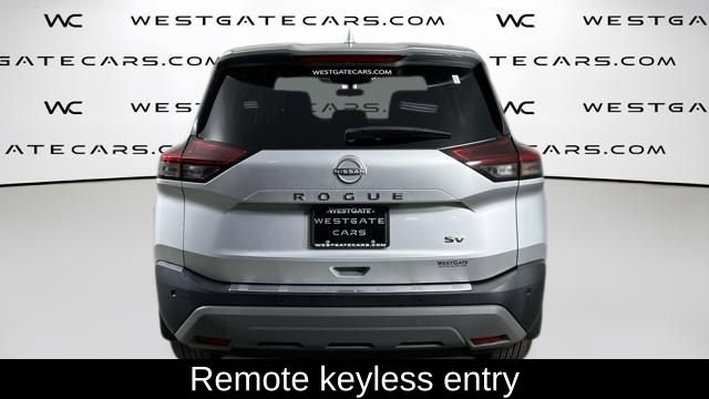 Used 2023 Nissan Rogue SV image 4