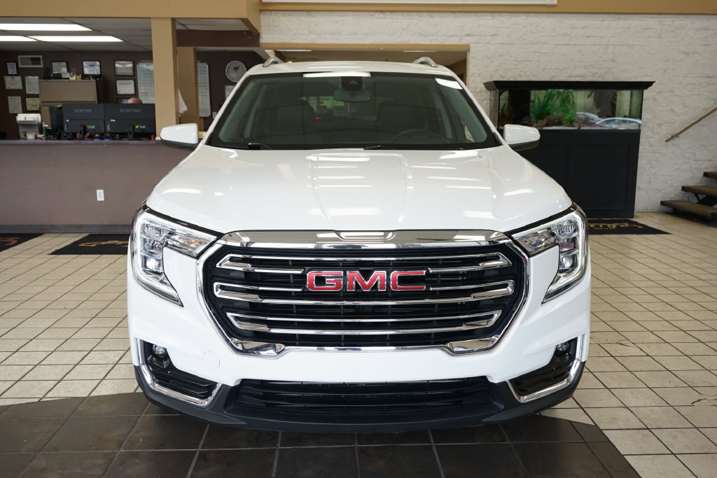 Used 2023 GMC Terrain SLT FWD image 18