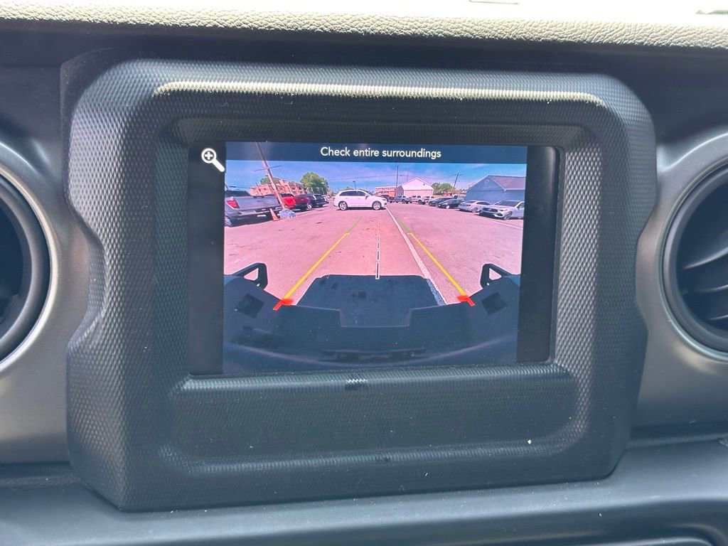 Used 2022 Jeep Gladiator Sport image 5