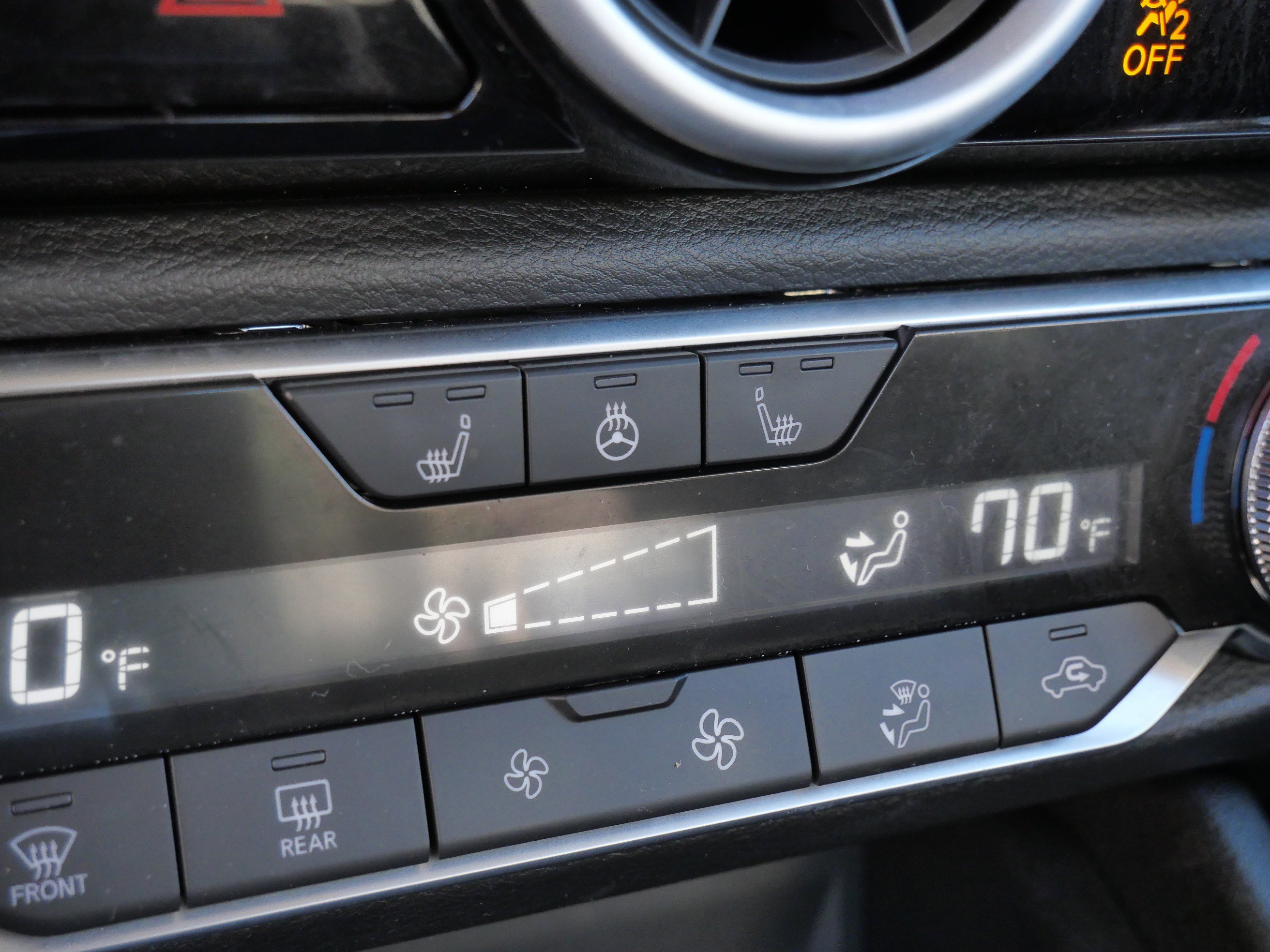 Used 2025 Nissan Sentra SV w/ All-Weather Package image 30