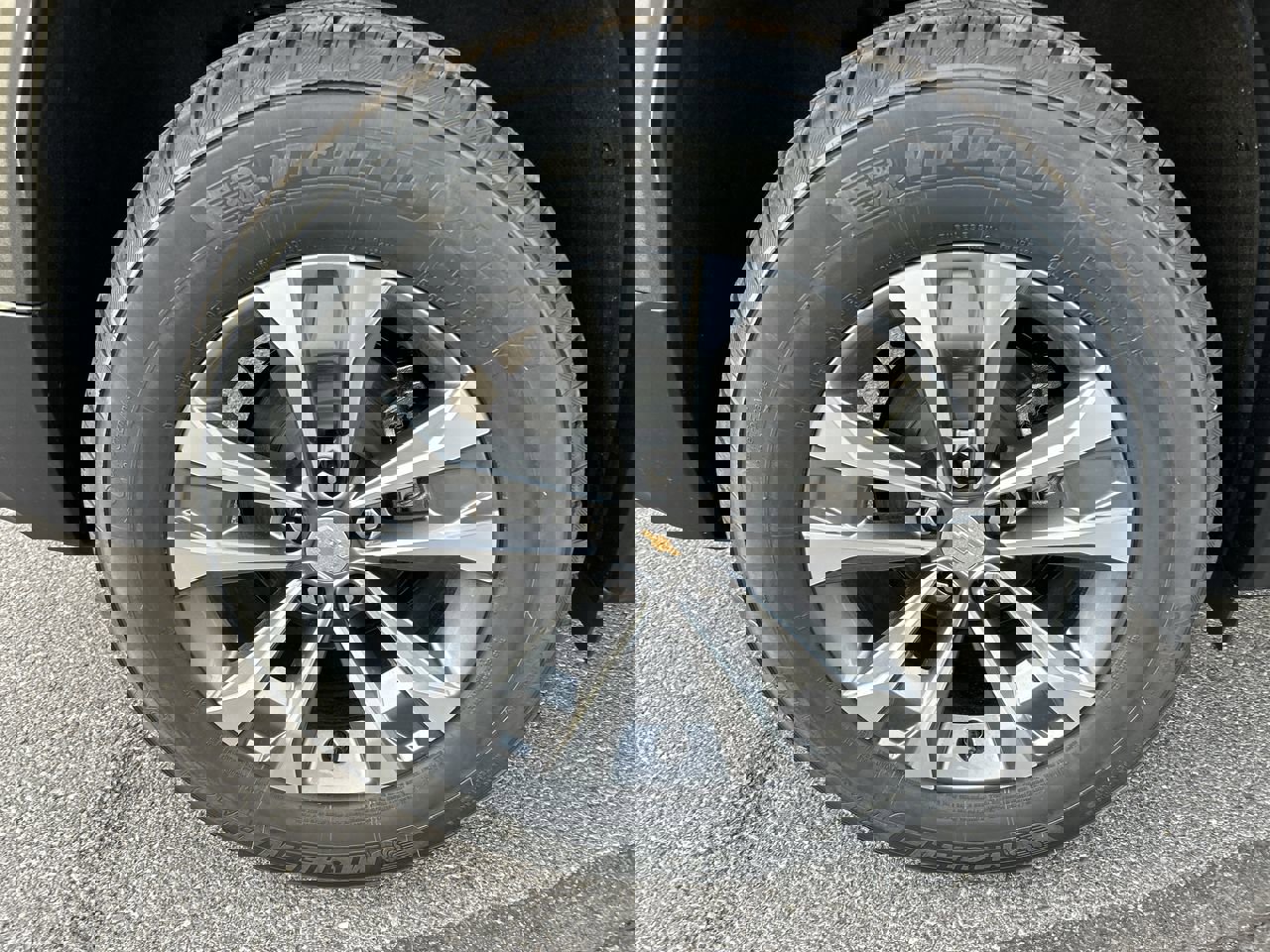 New 2026 Chevrolet Equinox LT w/ Safety and Technology Package image 9