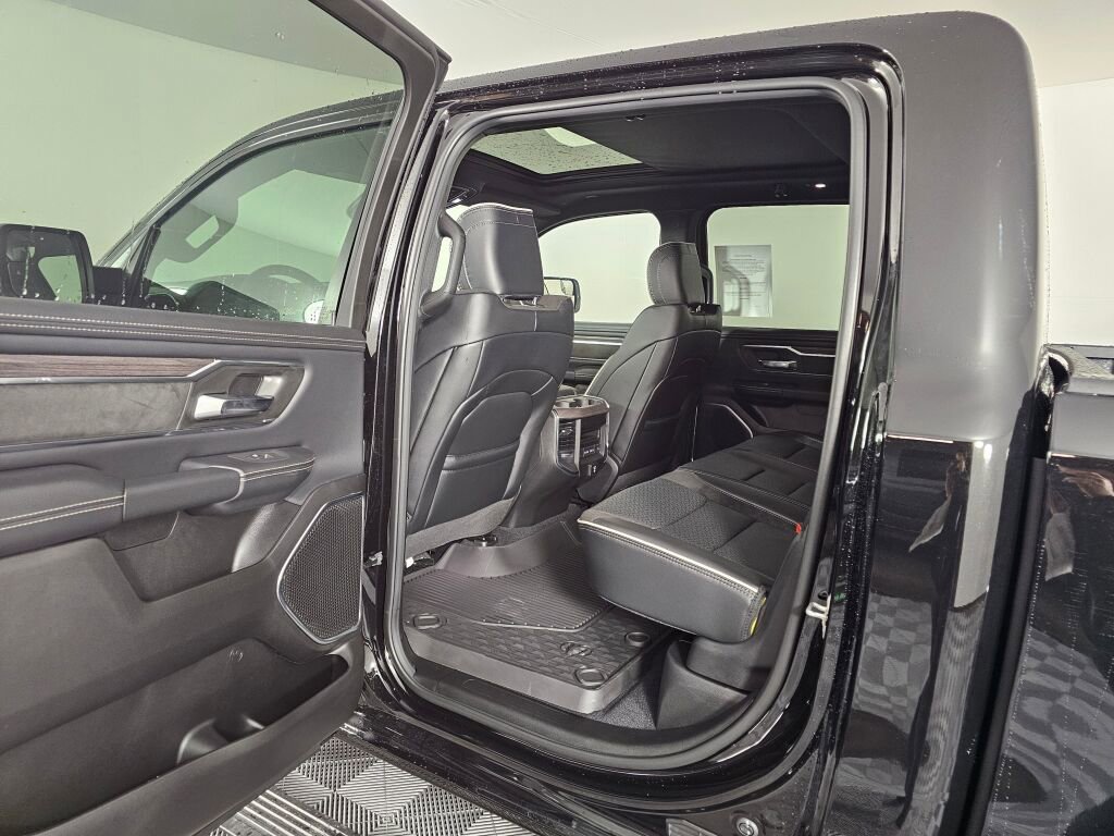 New 2026 RAM 1500 Laramie w/ Laramie Preferred Package image 34
