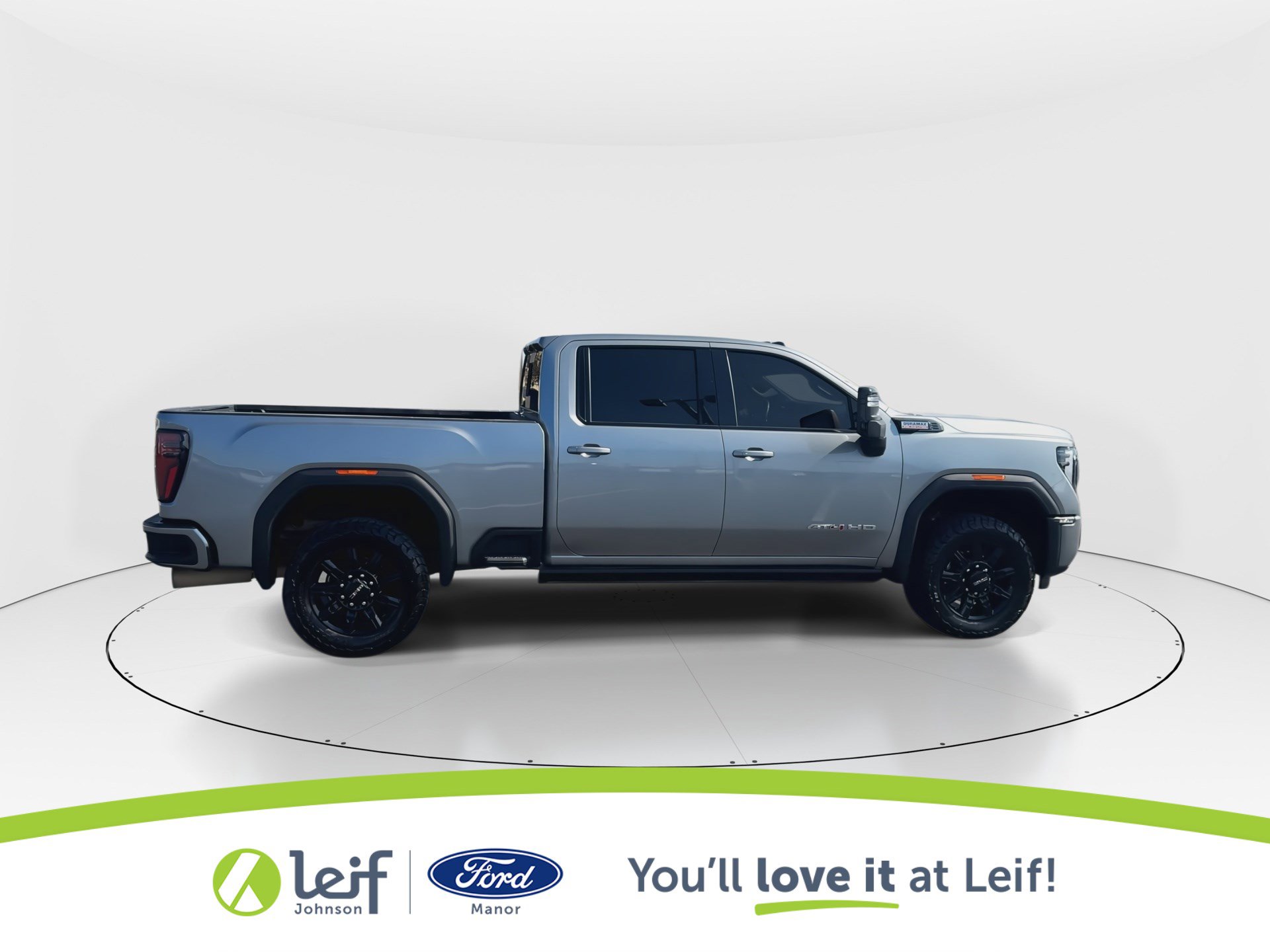 Used 2024 GMC Sierra 2500 AT4 w/ Technology Package image 9