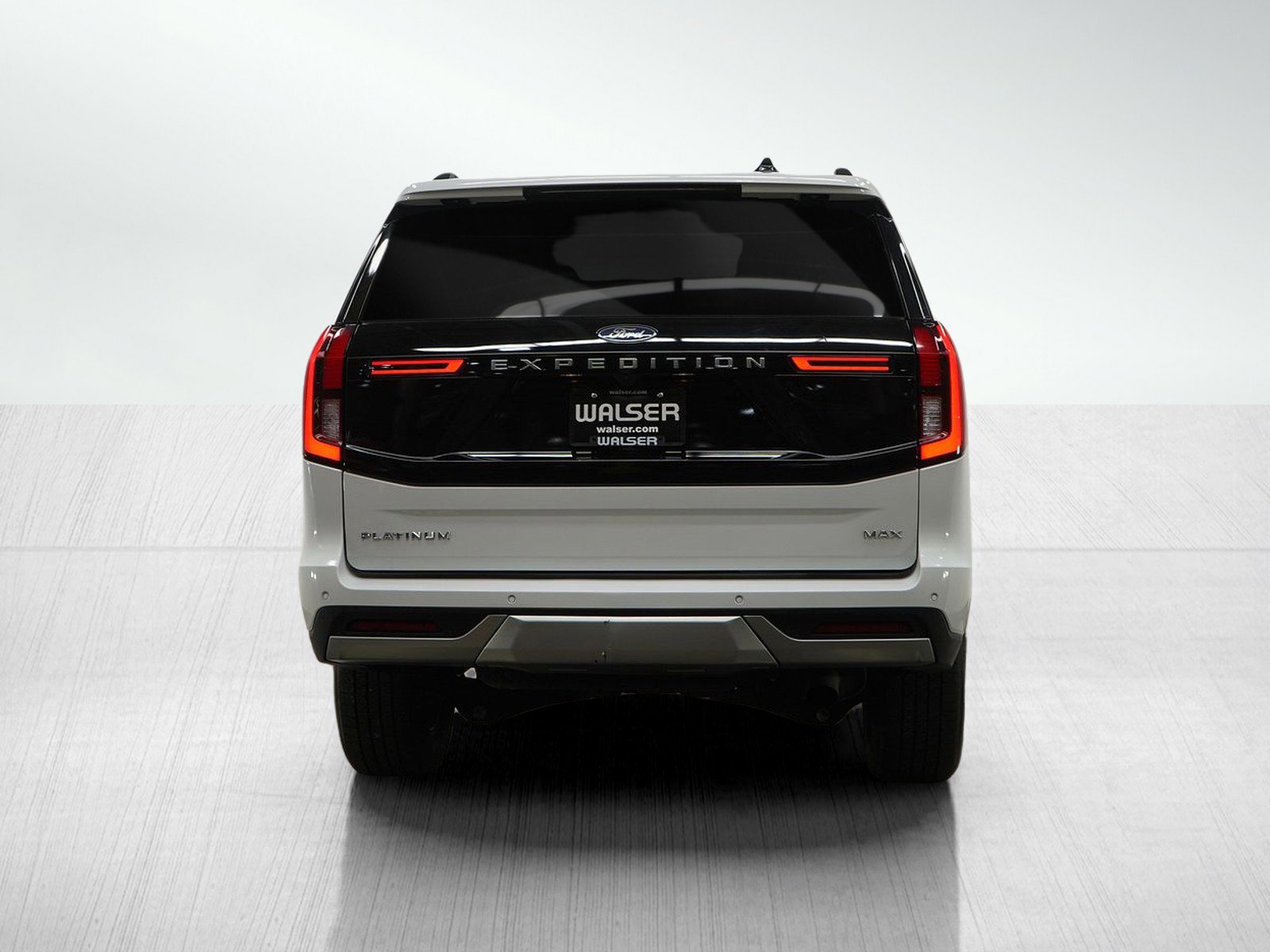 Used 2025 Ford Expedition Max Platinum AWD/4WD image 5