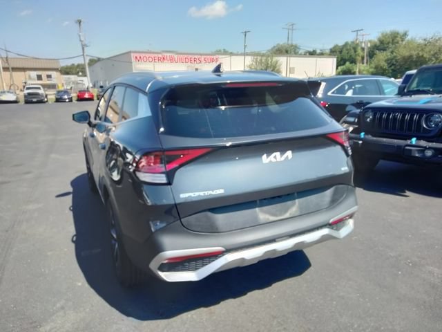 Used 2023 Kia Sportage EX AWD/4WD image 7