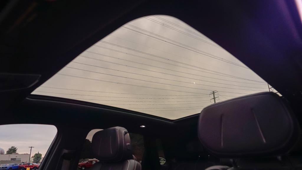 Certified 2025 Cadillac Lyriq Luxury image 17