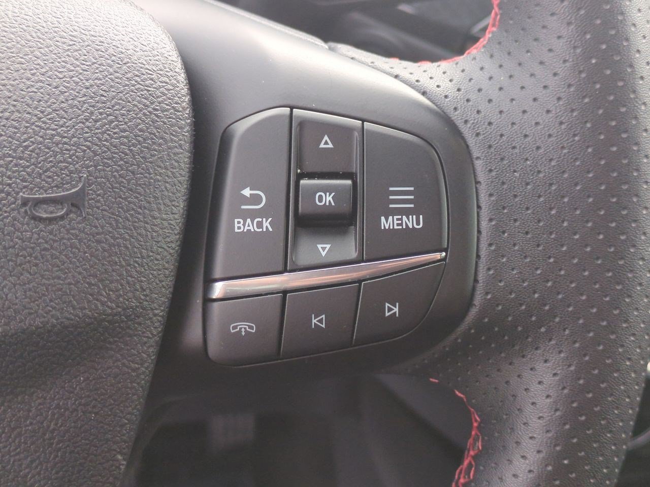 Used 2025 Ford Escape ST-Line Select AWD/4WD image 20