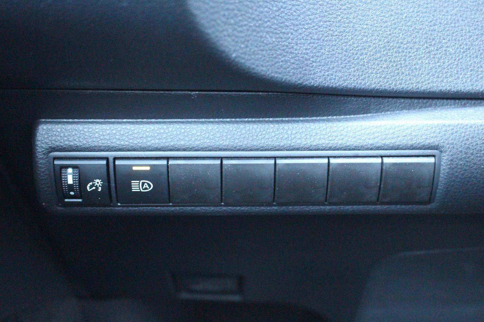 Used 2023 Toyota Corolla LE image 27