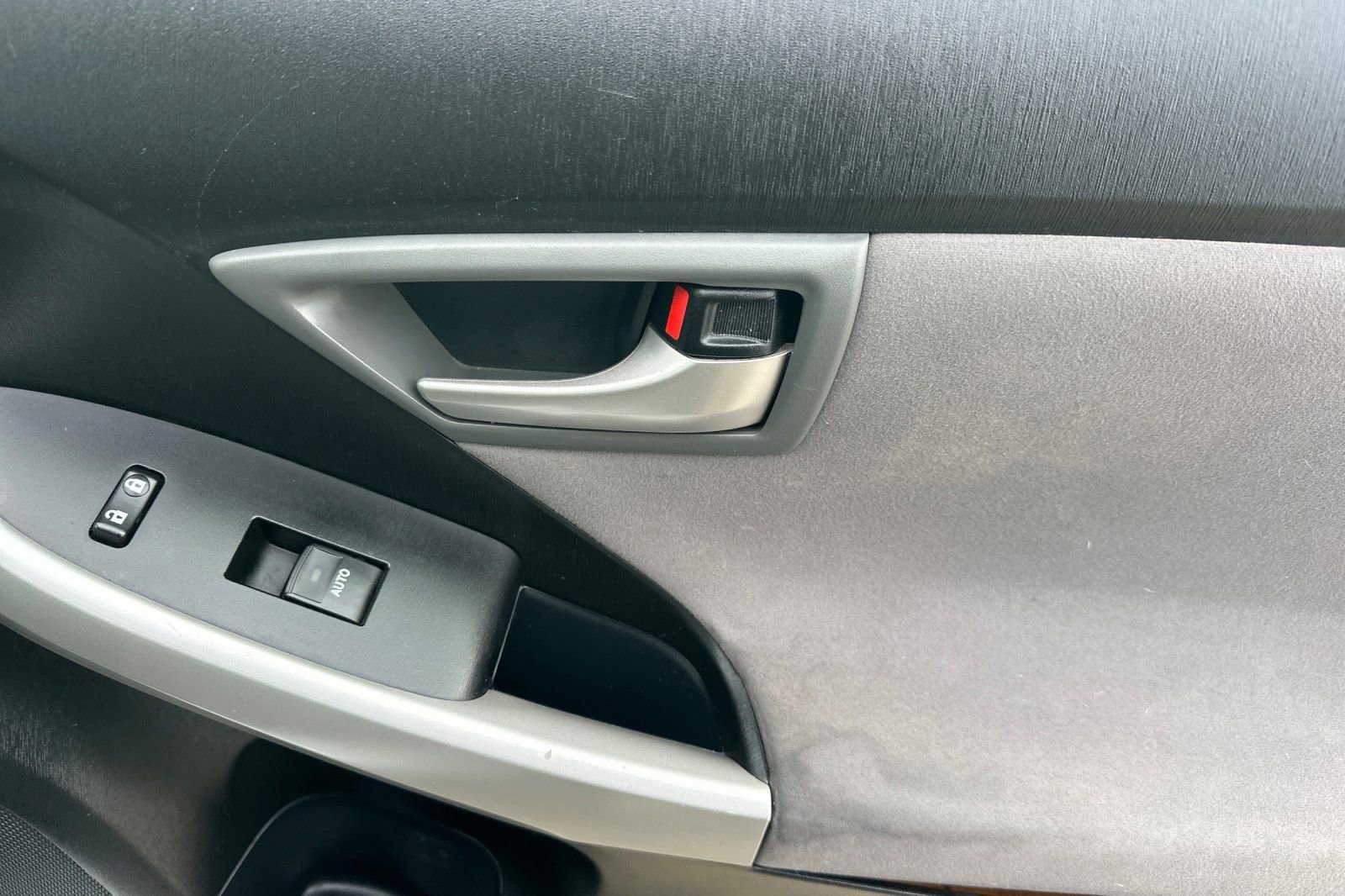 Used 2013 Toyota Prius Two image 21