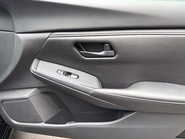 Used 2025 Nissan Sentra S FWD image 24