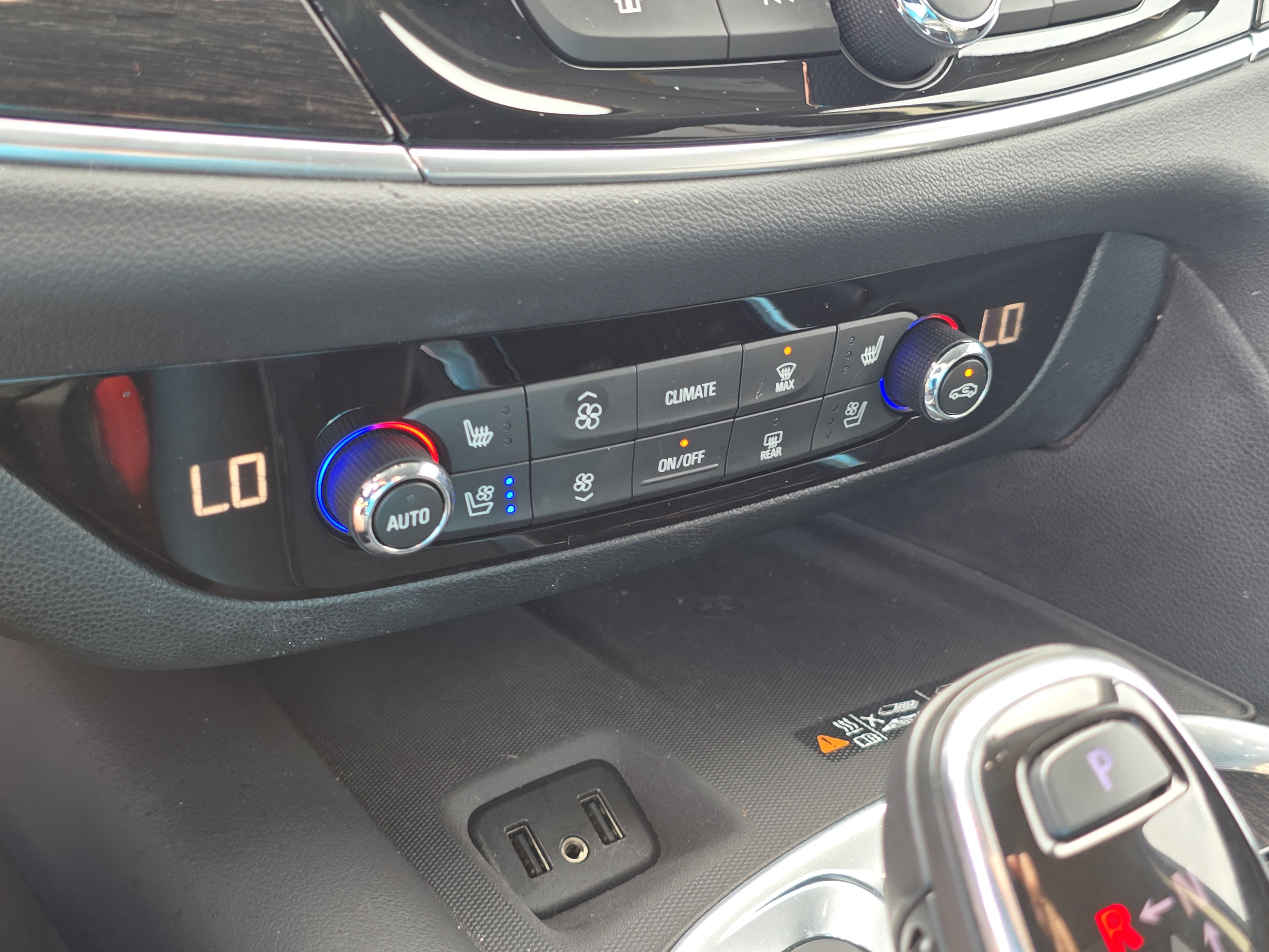 Used 2019 Buick Enclave Avenir w/ Avenir Technology Package image 30