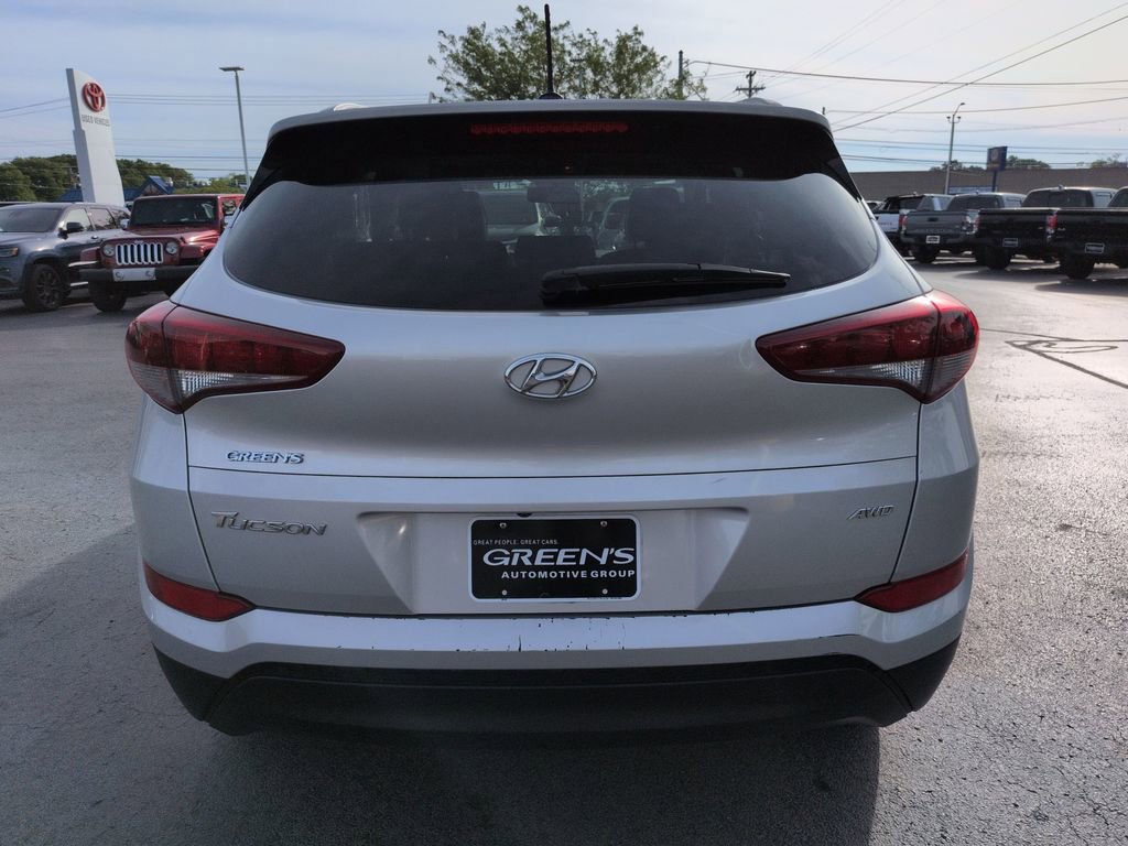Used 2016 Hyundai Tucson SE w/ Option Group 02 AWD/4WD image 4