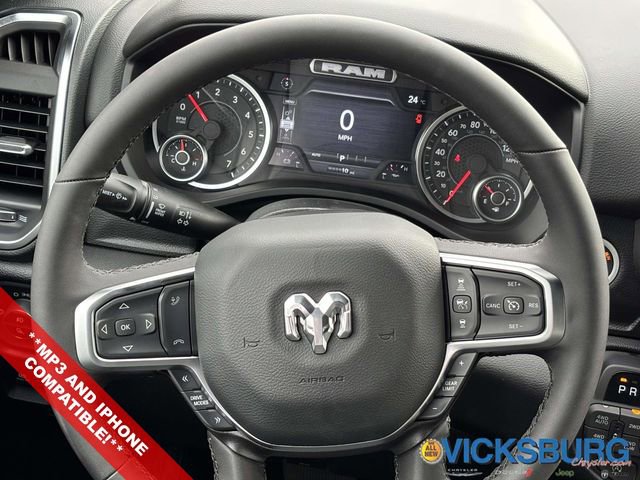New 2026 RAM 1500 4x4 Crew Cab image 7