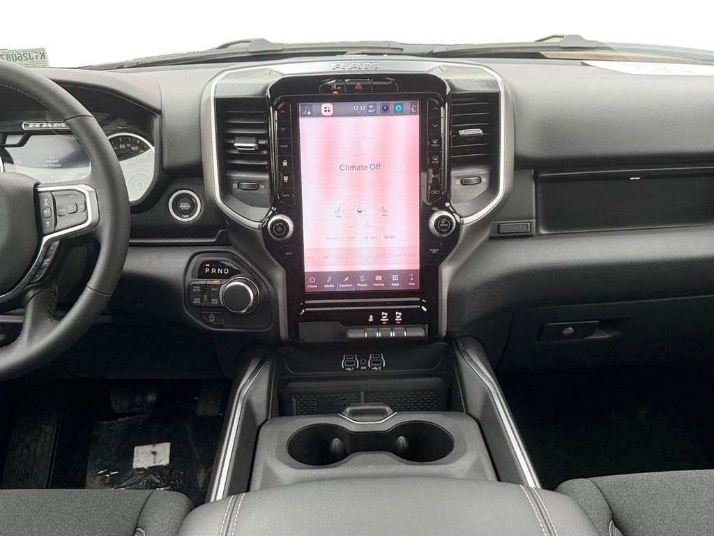 New 2026 RAM 1500 Big Horn AWD/4WD image 11