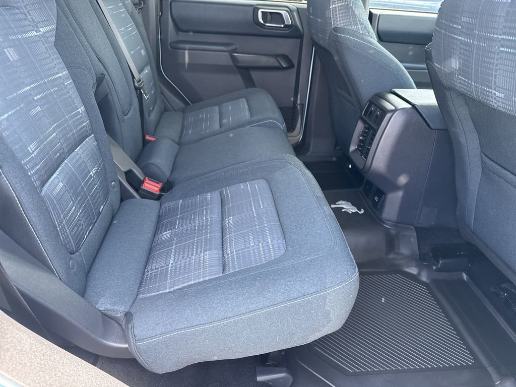 Used 2025 Ford Bronco Heritage Edition AWD/4WD image 16