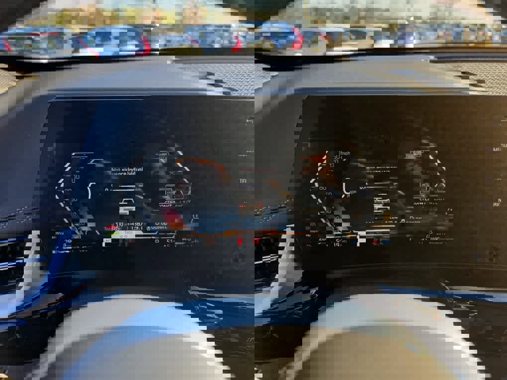 Used 2025 BMW X1 xDrive28i image 15