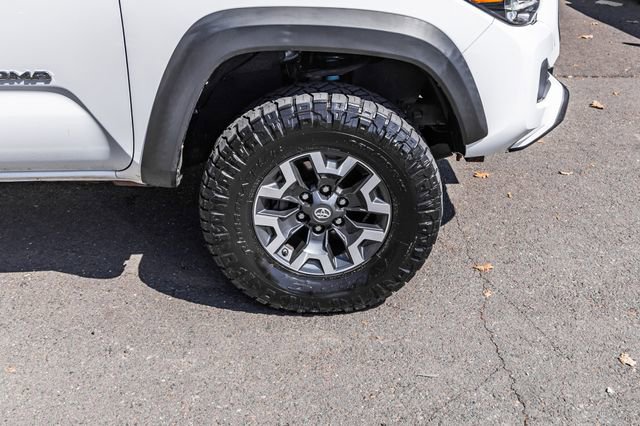 Used 2021 Toyota Tacoma TRD Off-Road w/ TRD Premium Off Road Package image 7