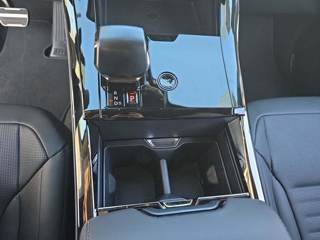 New 2026 Land Rover Range Rover Sport SV image 26