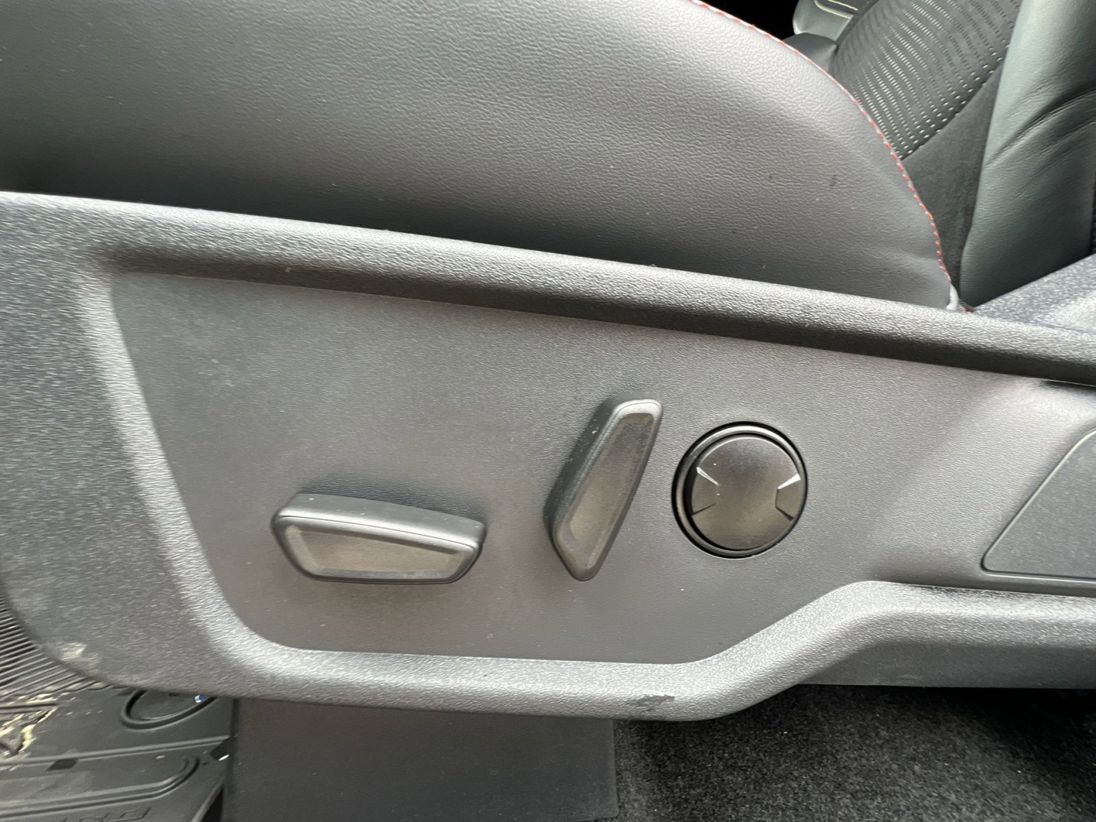 New 2025 Ford Bronco Raptor image 14