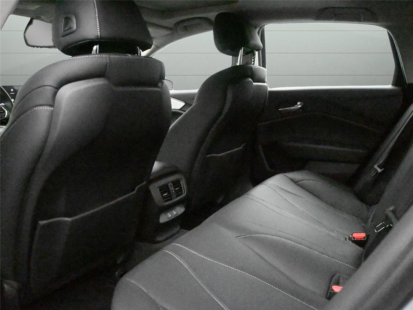 Certified 2025 Acura TLX w/ Technology Package image 10