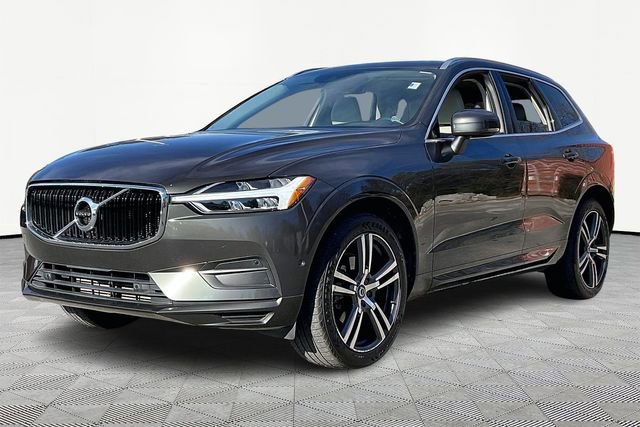 Used 2018 Volvo XC60 T5 Momentum w/ Convenience Package image 3