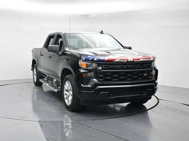Used 2025 Chevrolet Silverado 1500 Custom image 4