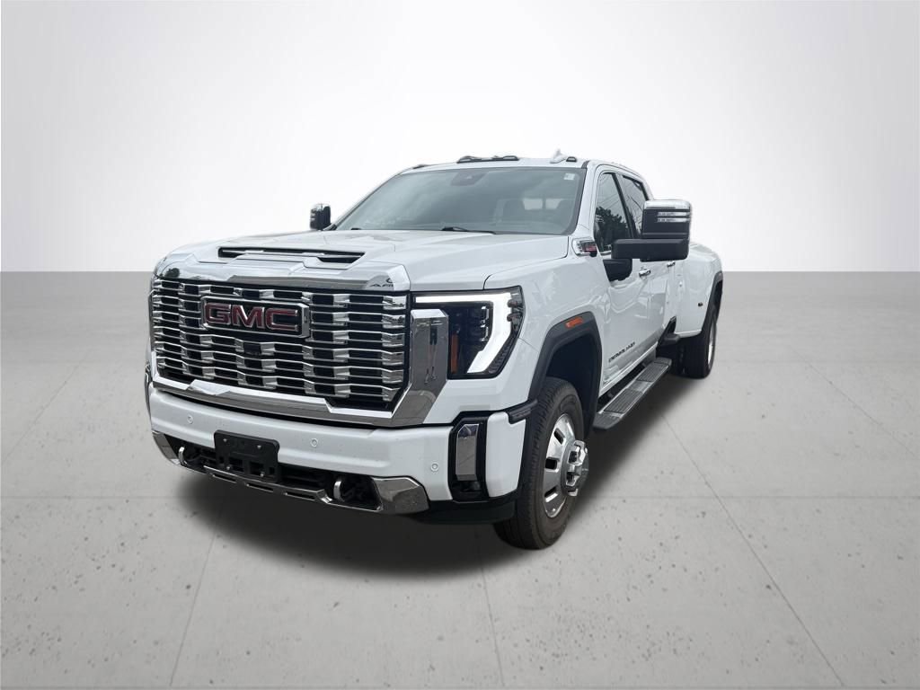 Used 2024 GMC Sierra 3500 Denali w/ Denali Reserve Package image 2