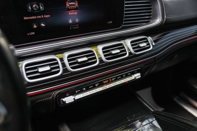 Used 2023 Mercedes-Benz Maybach GLS 600 4MATIC image 40