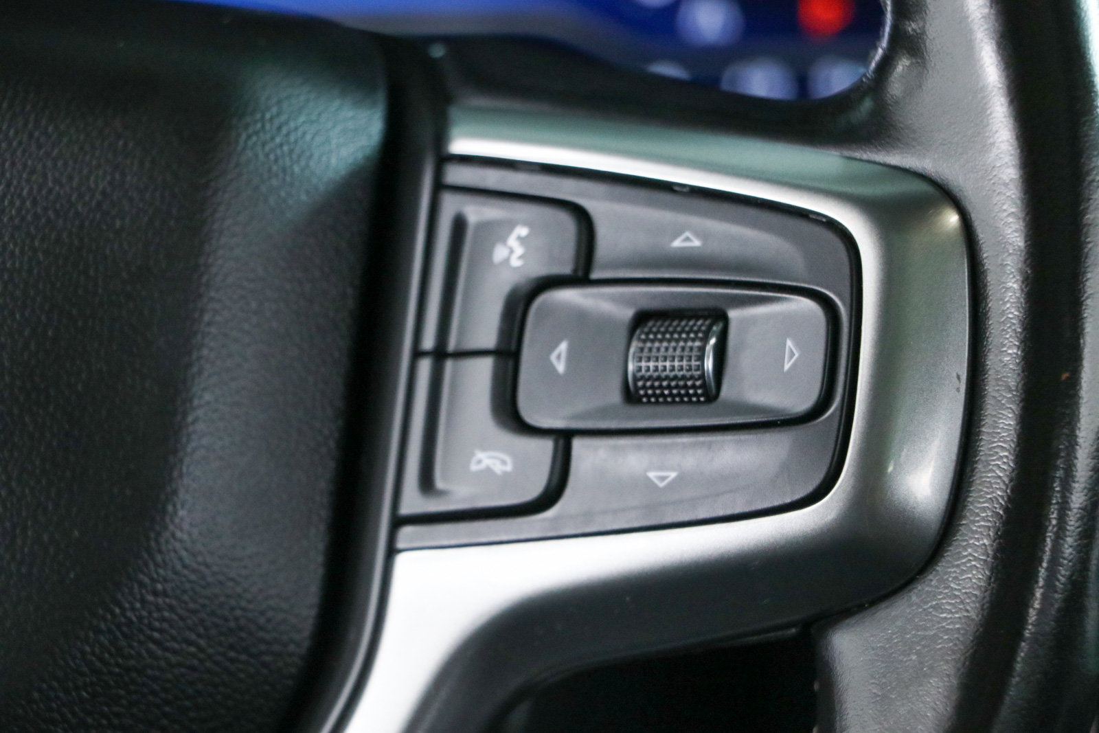 Used 2022 Chevrolet Tahoe Premier RWD image 15