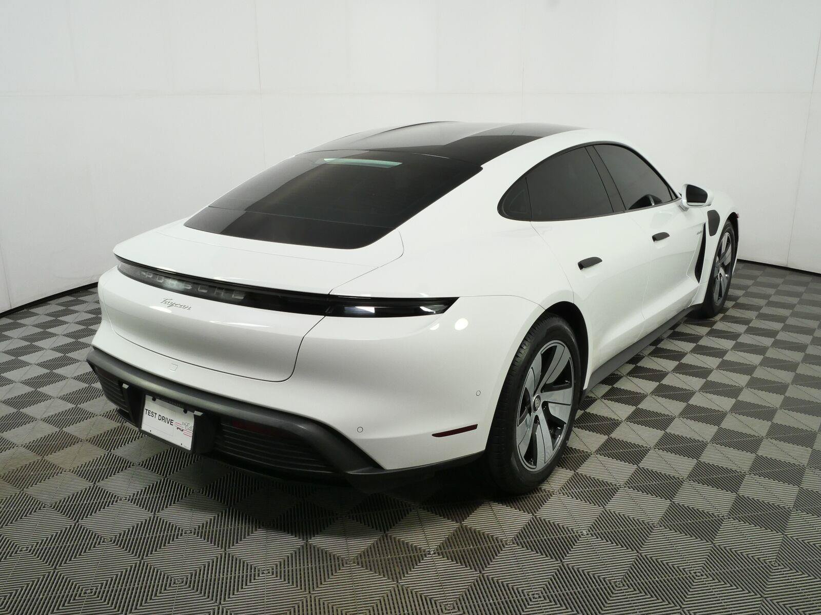 Used 2023 Porsche Taycan RWD image 25