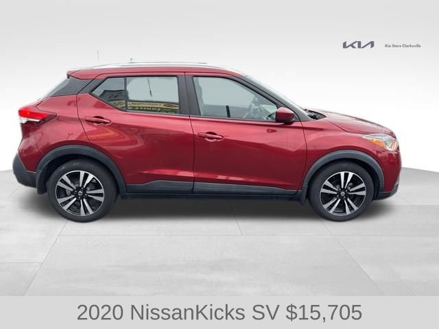 Used 2020 Nissan Kicks SV w/ Exterior Package image 9