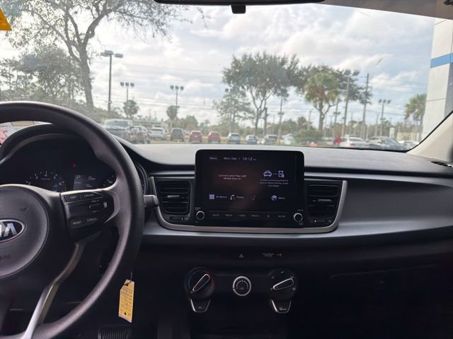 Used 2021 Kia Rio S image 9