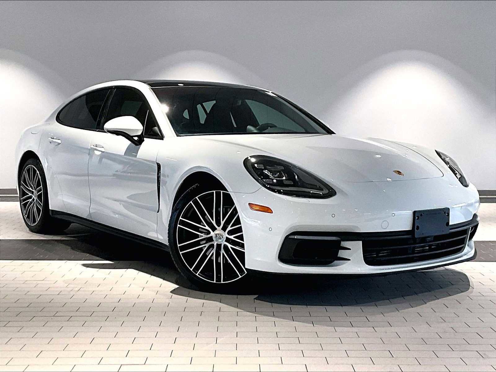 Used 2020 Porsche Panamera image 12