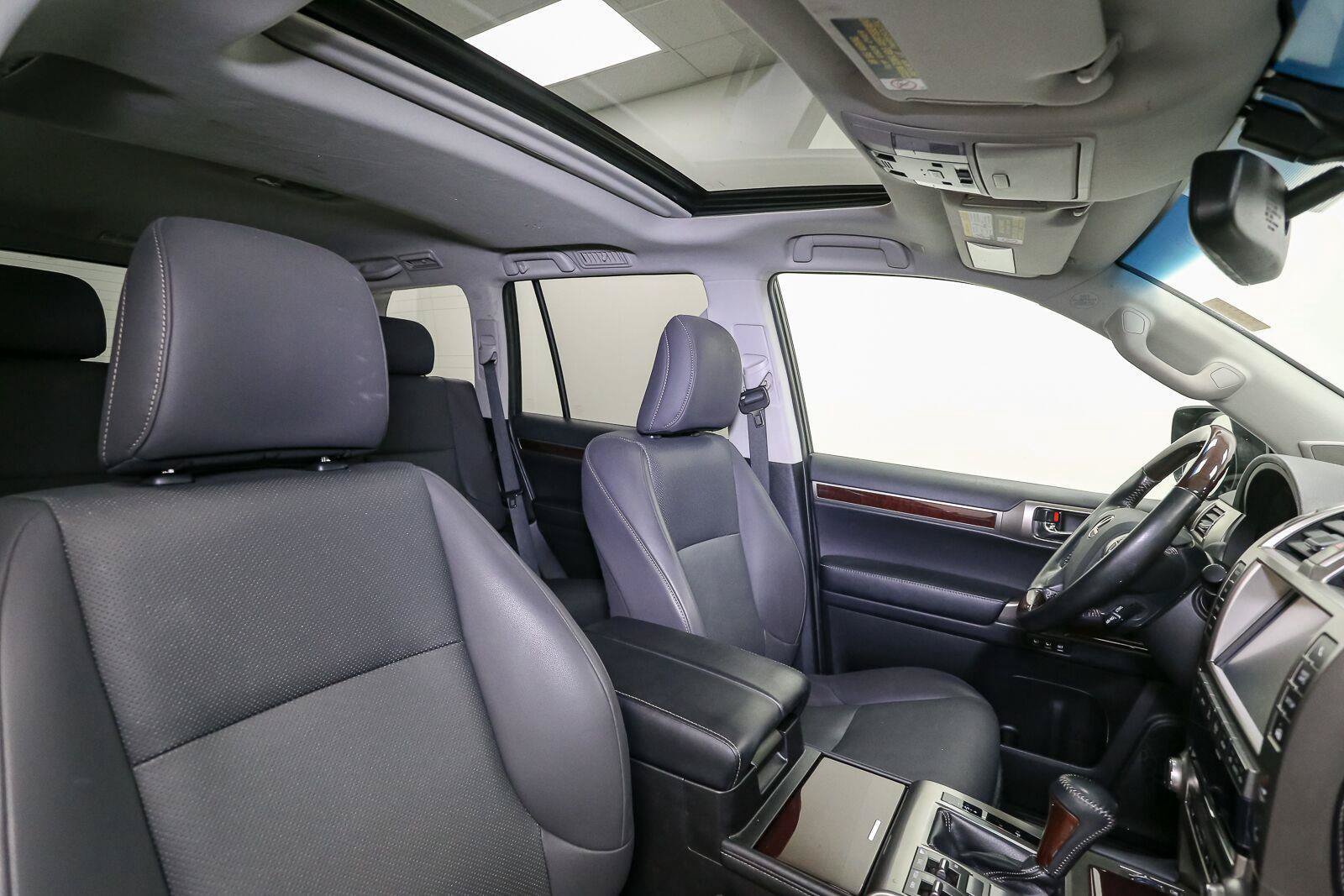 Used 2019 Lexus GX 460 Premium AWD/4WD image 17