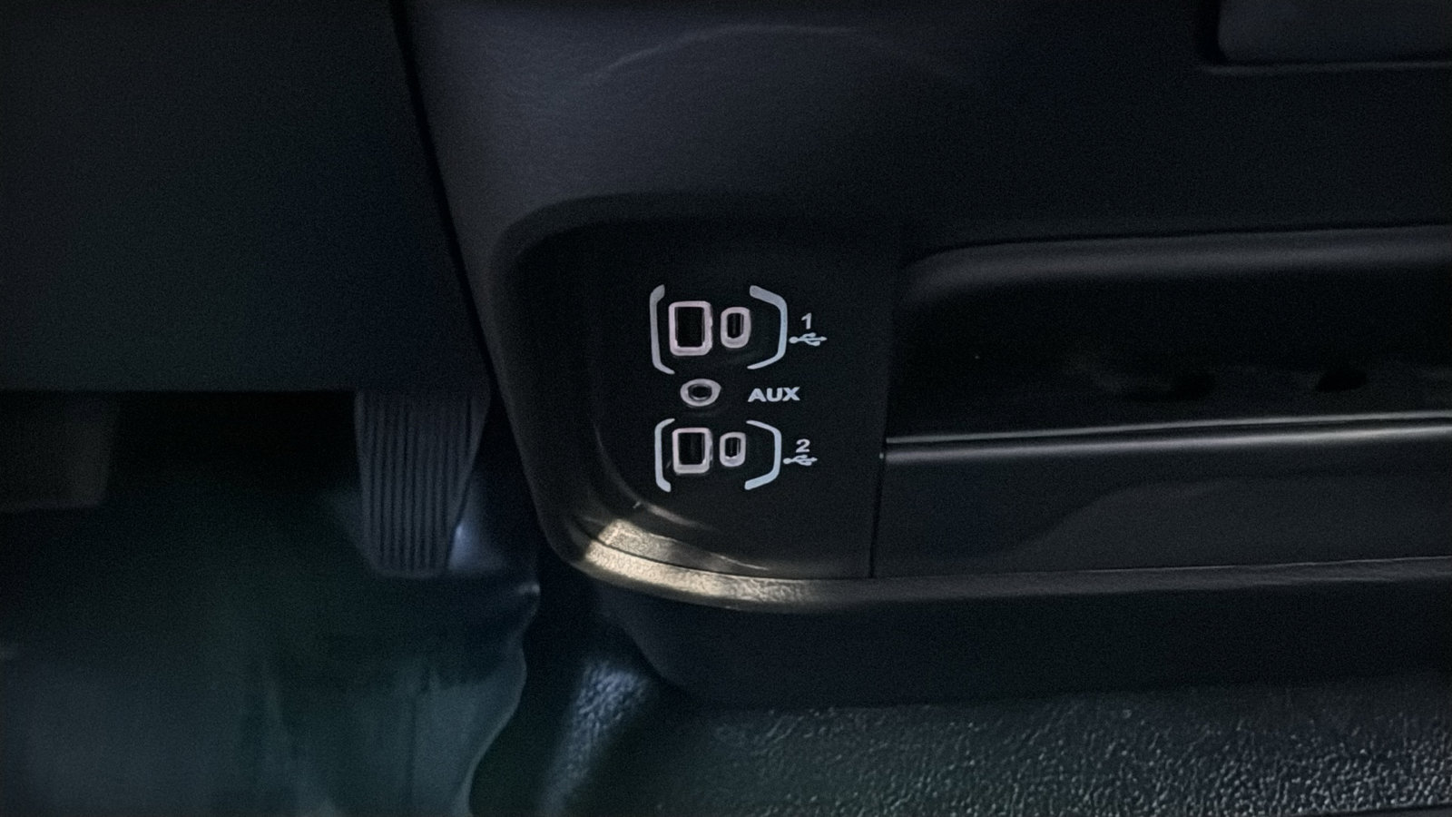 New 2026 RAM 5500 Tradesman w/ Chrome Appearance Group image 25