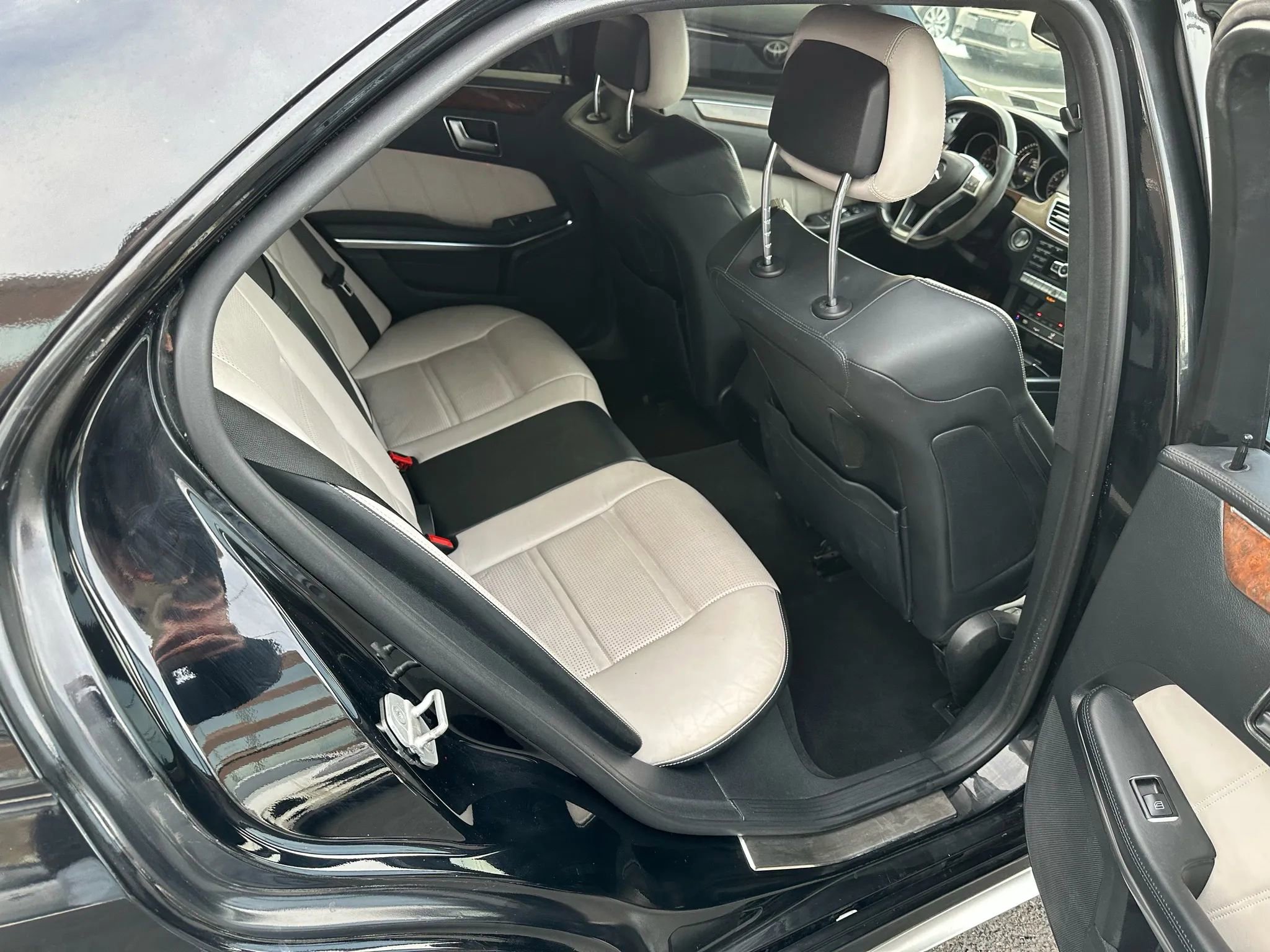 Used 2014 Mercedes-Benz E 63 AMG S-Model image 29