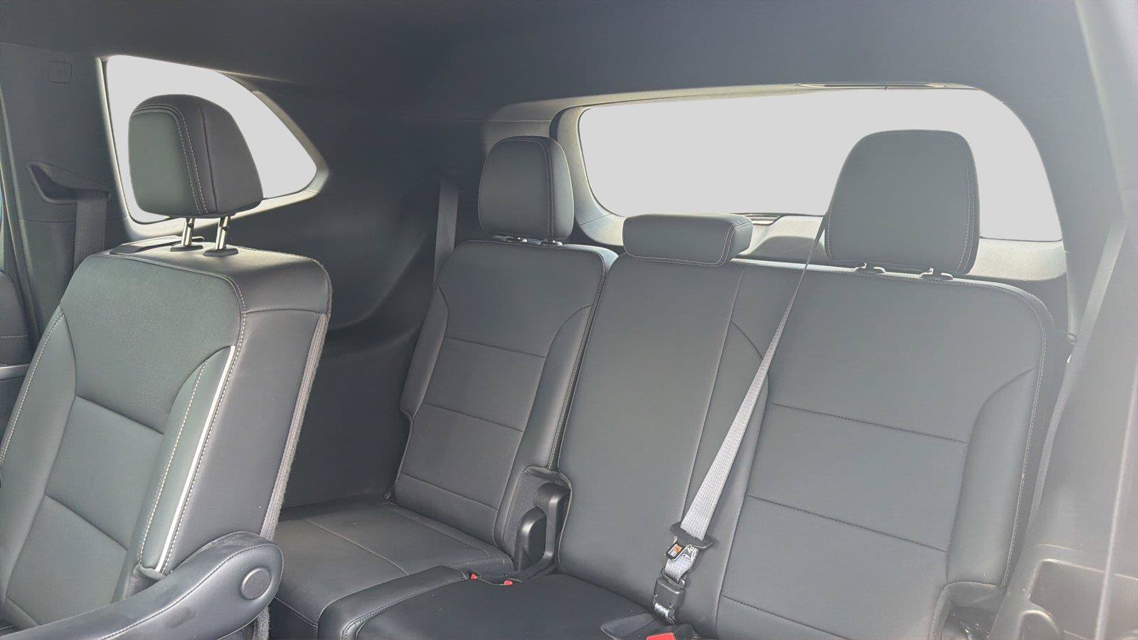 Used 2025 Buick Enclave Preferred AWD/4WD image 20