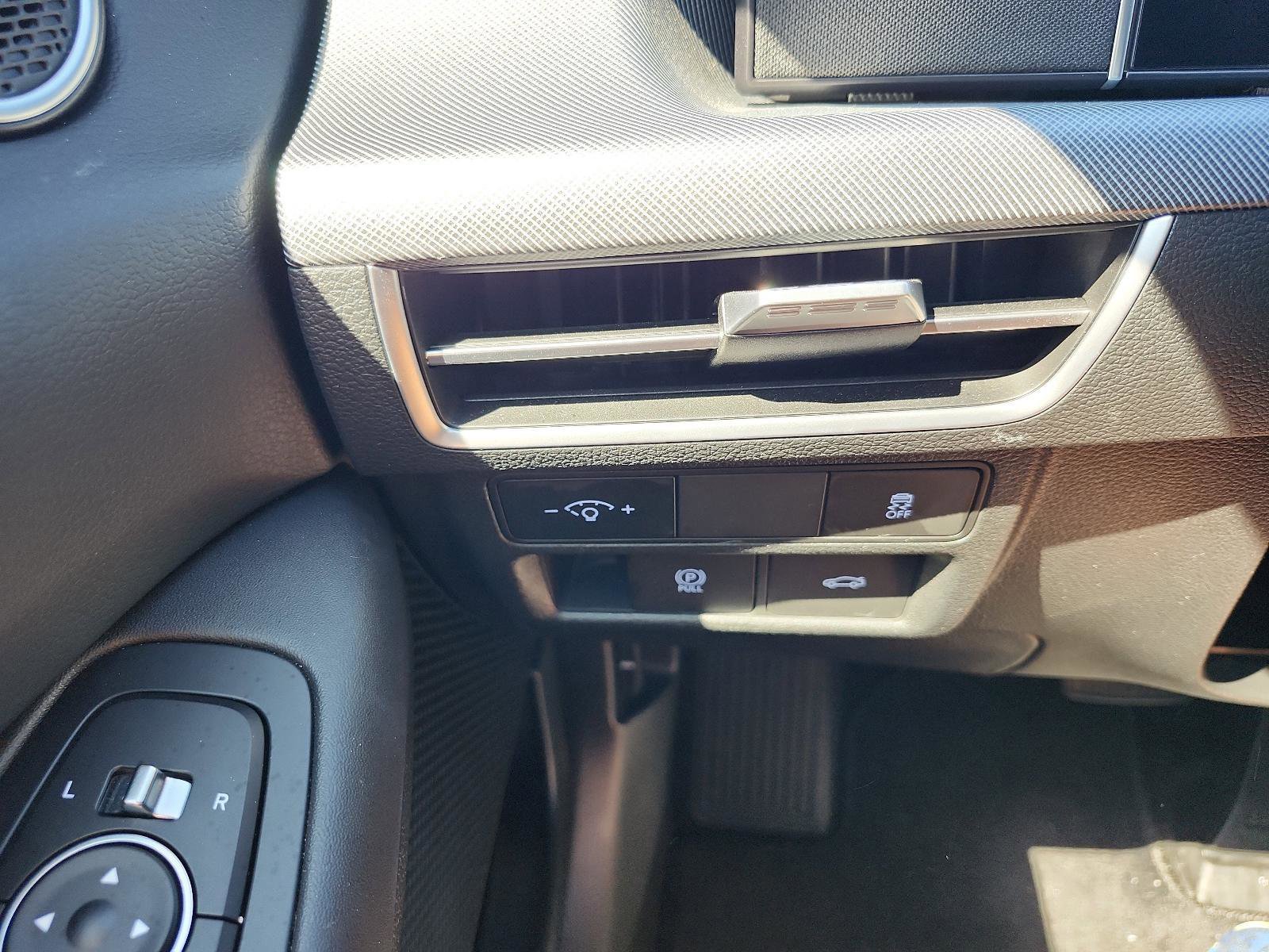 Used 2024 Hyundai Sonata SEL w/ Convenience Package image 18