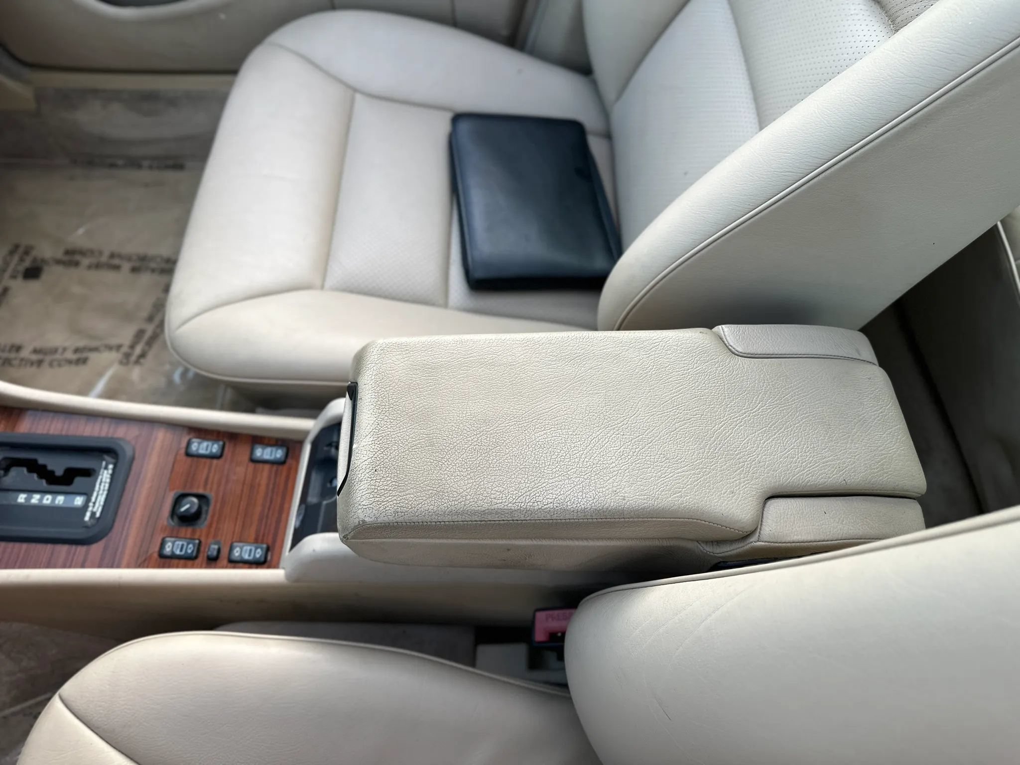 Used 1994 Mercedes-Benz E 320 Sedan image 31