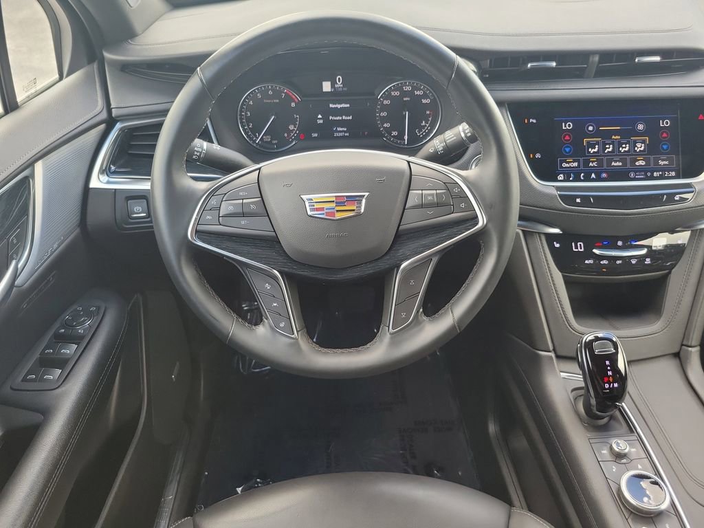 Used 2025 Cadillac XT5 Premium Luxury image 15