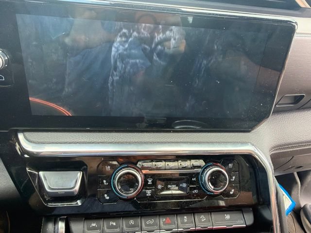 Used 2024 GMC Sierra 1500 Denali AWD/4WD image 4