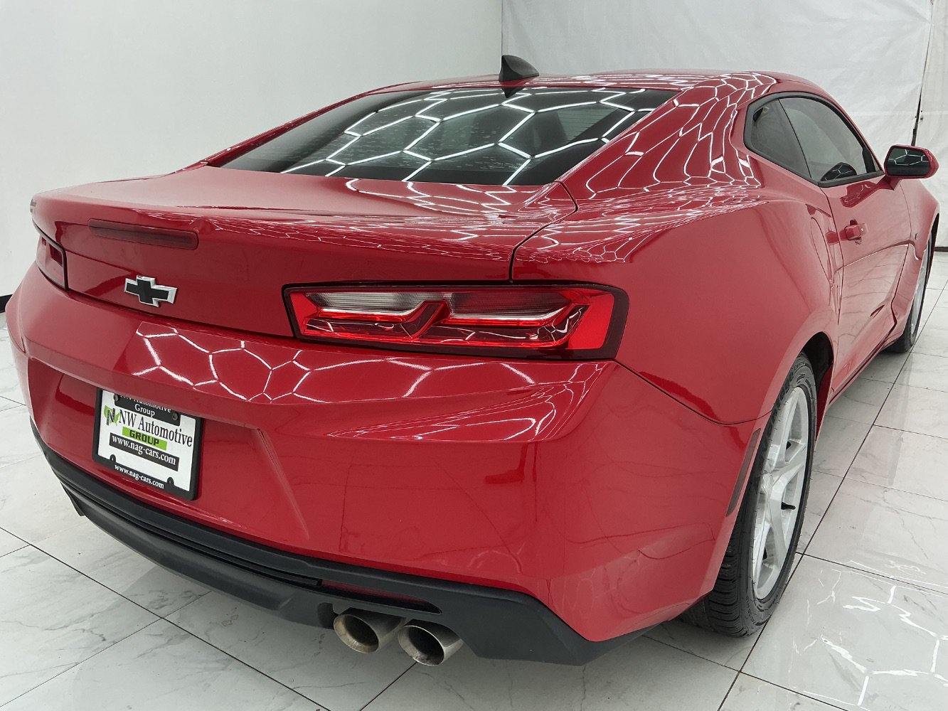 Used 2018 Chevrolet Camaro LT RWD image 8