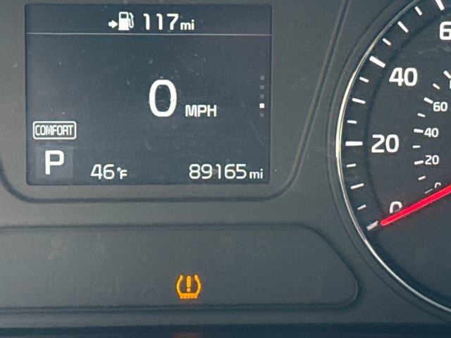 Used 2019 Kia Sorento LX w/ LX Convenience Package image 16